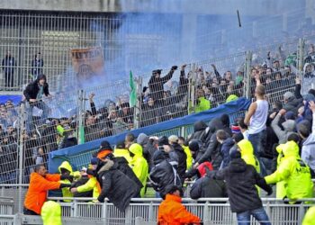 3 à 5 ans d’interdiction de stade pour des supporteurs lyonnais et stéphanois