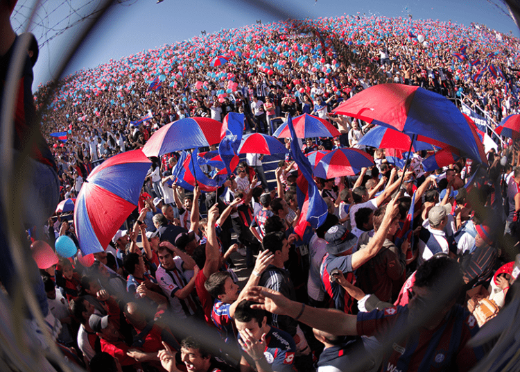 L’héroïque combat de San Lorenzo contre Carrefour et la dictature