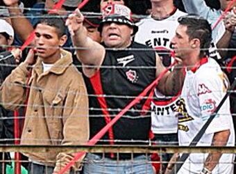 Le leader de la barra de Newell’s inculpé pour meurtre