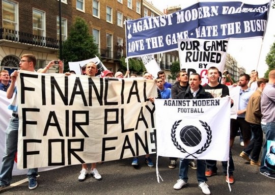 La profonde mutation des tribunes anglaises