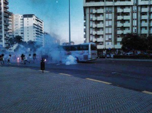 VIDEO : Les Palermitains attaquent le bus des tifosi de l’Hellas