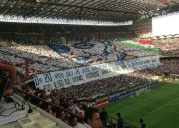 Top 10 : Les tifos du week-end