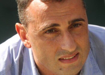 Levski Sofia : Le nouveau coach déshabillé et dégagé par les ultras