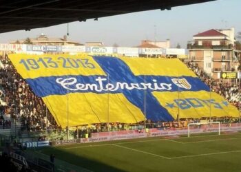 Top 10 : Les tifos du week-end