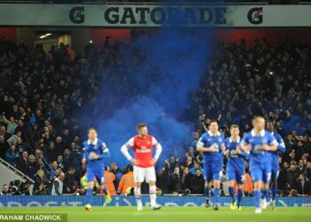 Everton vire un supporter suite à l’utilisation d’un pot de fumée