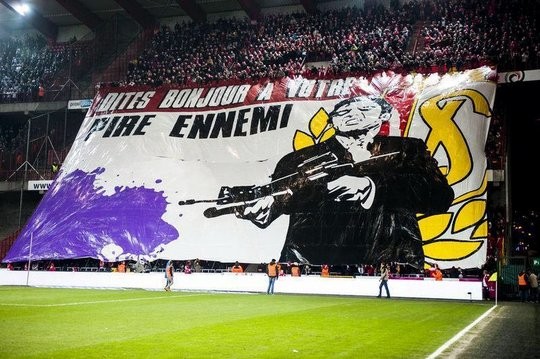Top 10 : Les tifos du week-end