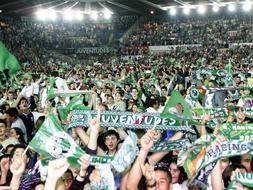 Santander : Le public soutient les joueurs en grève