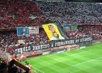 FC Séville : Les supporters taclent la direction du club