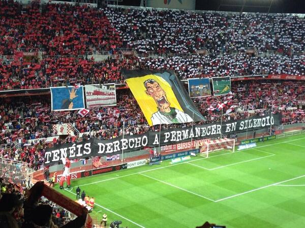 FC Séville : Les supporters taclent la direction du club