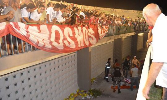 Brésil : Un supporter meurt en célébrant un but