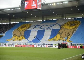 Top 10 : Les tifos du week-end