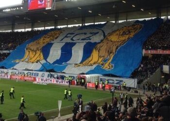 Top 10 : Les tifos du week-end