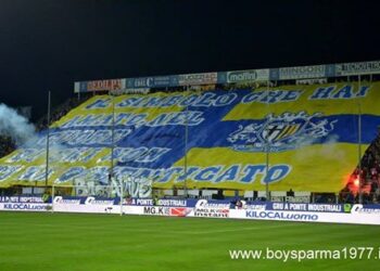 Top 10 : Les tifos du week-end
