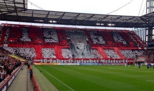 Top 10 : Les tifos du week-end