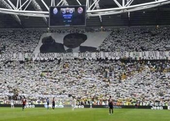 Top 10 : Les tifos du week-end