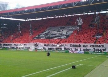 Top 10 : Les tifos du week-end