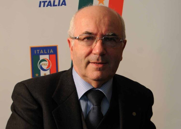 Tavecchio, le candidat controversé, élu à la fédération italienne