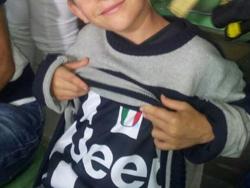 Un enfant obligé de cacher son maillot de la Juve à Bergame