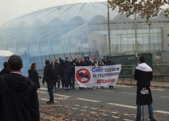 Revivez la manifestation anti-flash-ball à Lyon