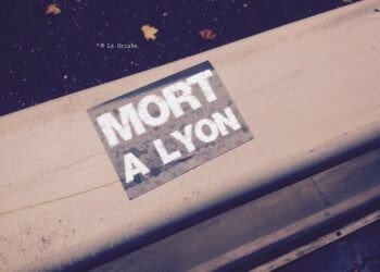 Revivez la manifestation anti-flash-ball à Lyon