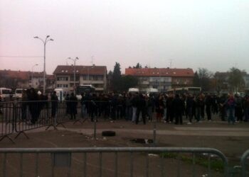 Ils ne jouent pas le match en solidarité avec les supporters bloqués à l’extérieur