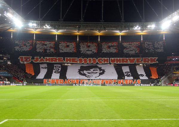 Top 10 : Les tifos du week-end