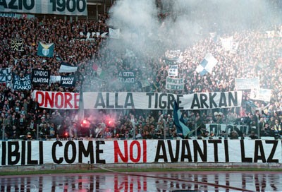 « Honneur au tigre Arkan », l’une des banderoles polémiques des Laziali