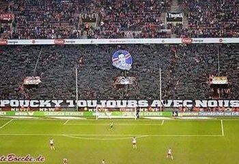 Top 10 : Les tifos du week-end