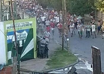 Argentine : Affrontements à Laferrere, une dizaine de policiers blessés