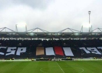 Top 10 : Les tifos du week-end