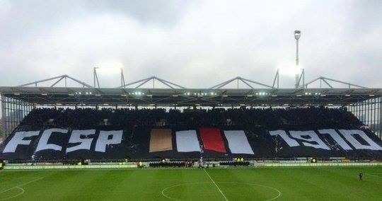 Top 10 : Les tifos du week-end