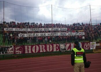 Appel à l’apaisement après la mort du supporter bosnien