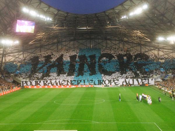 Top 10 : Les tifos du week-end