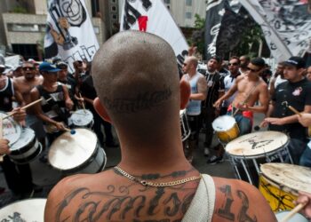 torcides organizadas sao paulo brasil futebol corinthians camisa12