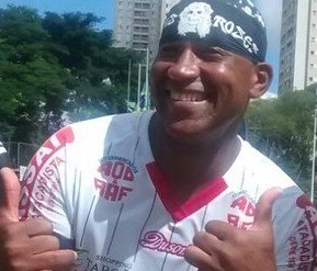 À 46 ans, un champion du monde 1994 marque encore !