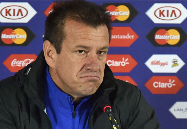 Dunga suscite une controverse avec une phrase maladroite