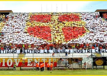 Top 10 : Les tifos du week-end