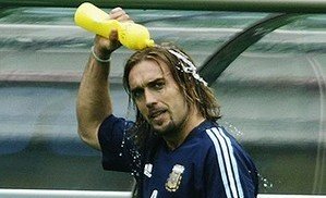 Non, Batistuta ne veut pas se faire amputer des deux jambes