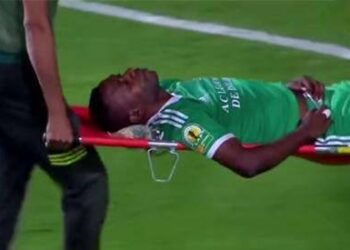 Egypte : un footballeur tombe sur la tête et pourrait rester paralysé