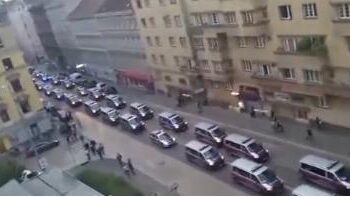 L’impressionnant dispositif policier pour escorter les fans de l’Ajax à Vienne