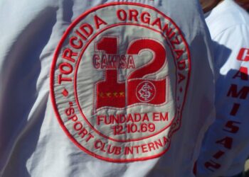 supporters ultras torcidas brésil futebol grêmio inter porto alegre