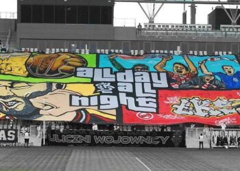 Top 10 : Les tifos du week-end