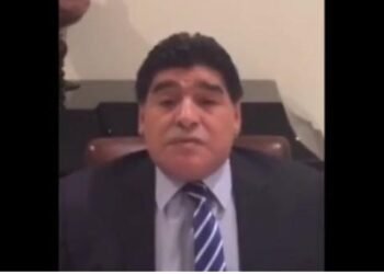 Maradona va aider une ONG à la demande de la Reine d’Angleterre