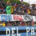 Lucarelli accueilli par une banderole sympathique à Pise