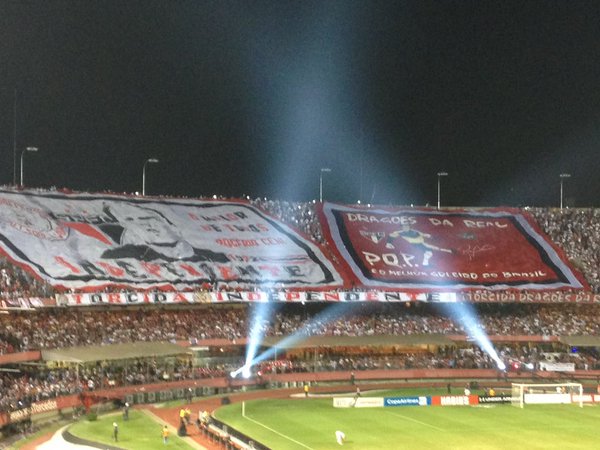 Top 10 : Les tifos du week-end