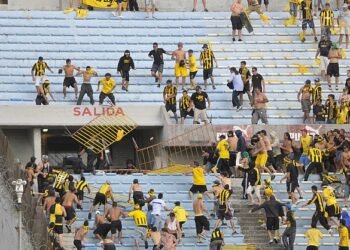 Des caméras dans les stades en Uruguay pour lutter contre la violence