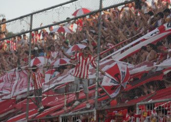 Clásico de Tucumán :  un mort et match suspendu