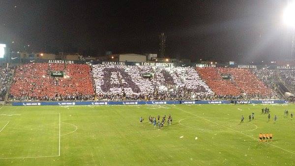 Top 10 : Les tifos du week-end