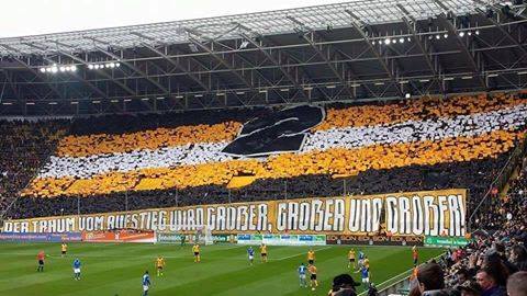 Top 10 : les tifos du week-end
