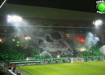Top 10 : Les tifos du week end
